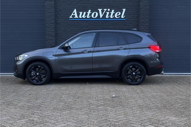 BMW X1 xDrive25e | Leder | Elektrische Klep | PDC V + A | LED | Apple Carplay | DAB | 15x op voorraad !