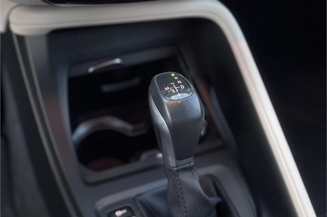 BMW X1 xDrive25e | Leder | Elektrische Klep | PDC V + A | LED | Apple Carplay | DAB | 15x op voorraad !