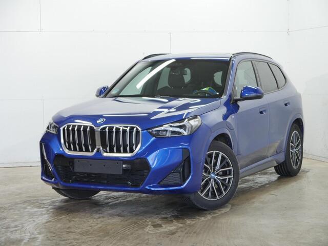 BMW X1 xDrive30e | M-Sport | Harman/kardon | Panorama | Trekhaak | Elek. stoelverst. | Stoel + stuurverw.