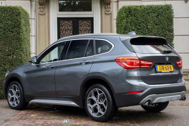 BMW X1 xDrive20i High Executive PANO | MEMORY | KEYLESS | STUURVERWARMING | 2E EIGN