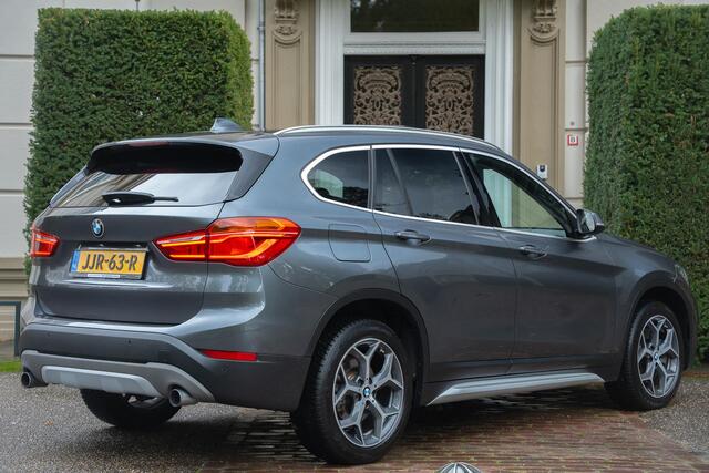 BMW X1 xDrive20i High Executive PANO | MEMORY | KEYLESS | STUURVERWARMING | 2E EIGN