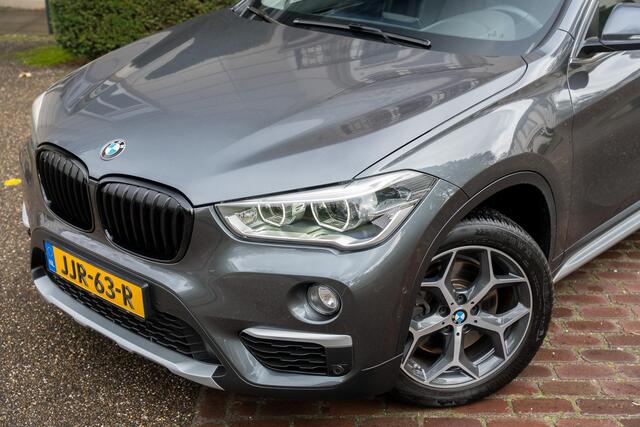 BMW X1 xDrive20i High Executive PANO | MEMORY | KEYLESS | STUURVERWARMING | 2E EIGN