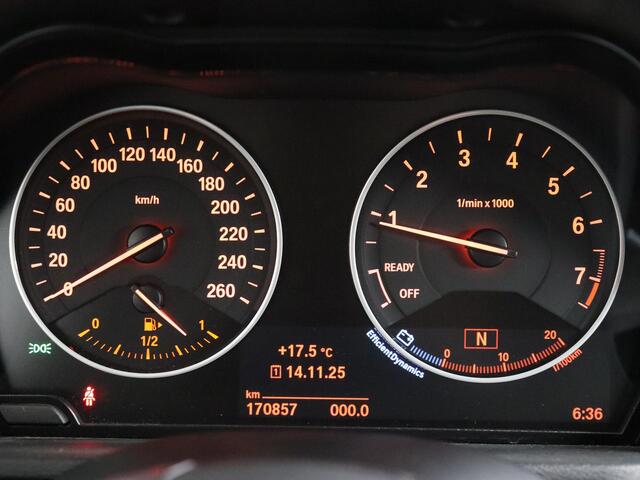 BMW X1 sDrive18i Centennial High Executive | Navigatie | LED | Trekhaak!