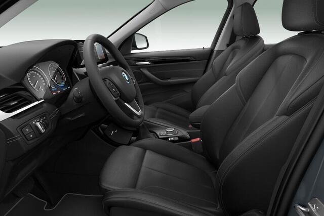 BMW X1 xDrive25e | Head up | Stoelverwarming | Comfort Access | Pano |