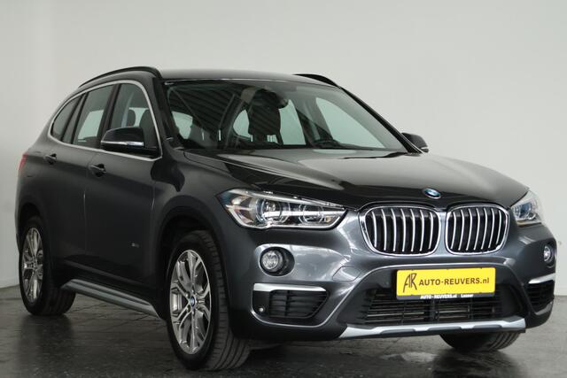 BMW X1 sDrive18i High Executive / Navi / Leder / Camera / LED