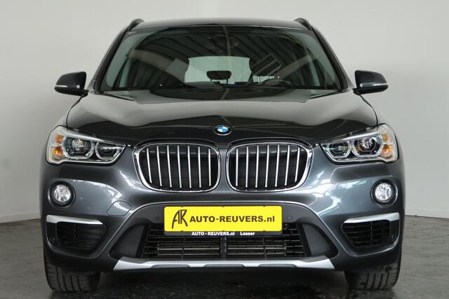 BMW X1 sDrive18i High Executive / Navi / Leder / Camera / LED