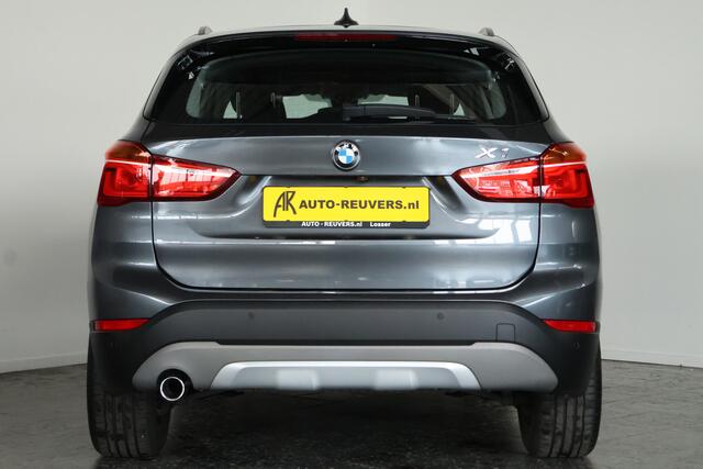 BMW X1 sDrive18i High Executive / Navi / Leder / Camera / LED