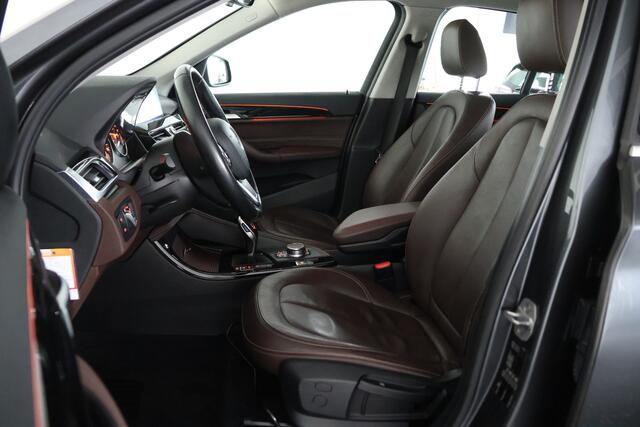 BMW X1 sDrive18i High Executive / Navi / Leder / Camera / LED