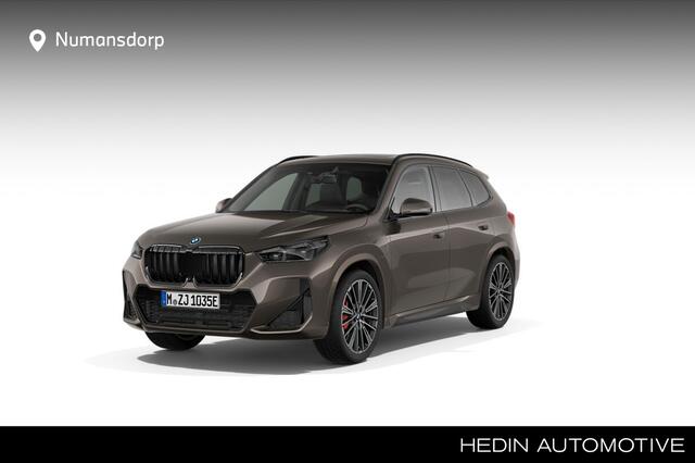 BMW X1 xDrive25e | SEPANG BRONZE | M-Sport Pro | 20'' | Panorama. | Harman/Kardon | Elek. stoel. | Head-Up | Park. + Driv. Plus | Stuur + stoelverw. | Comf. Acc. | Getint glas