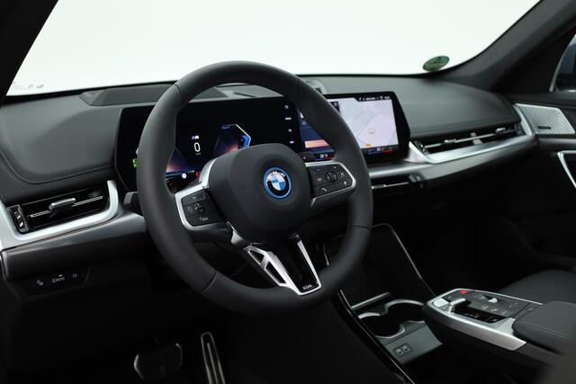 BMW X1 xDrive30e M Sport | Adapt. Cruise | H&K | Massage | Elek. Trekhaak | Pano | HUD | 360cam
