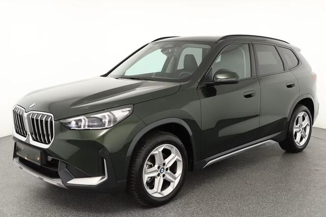 BMW X1 sDrive18iA xLine ** ADAPT. LED, LEDER, PANORAMA, TREKH, ADAPT. CRUISE, ACT. SPORTST ** 1e EIG - Ex BMW-AG - UNFALLFREI ** ** INFORMEER OOK NAAR ONZE AANTREKKELIJKE FINANCIAL-LEASE TARIEVEN **