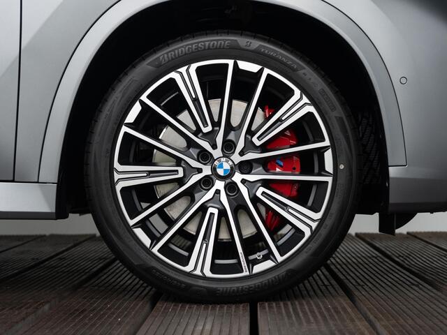 BMW X1 xDrive23i High Executive | M Sportpakket Pro | Trekhaak | Panoramadak | Harman Kardon | Innovation Pack | Comfort Pack | Travel Pack