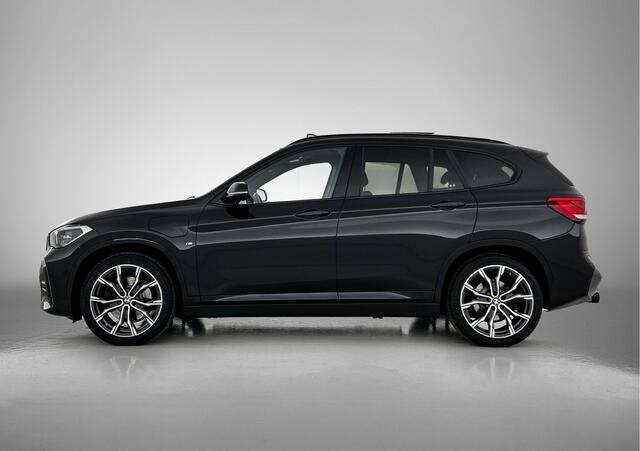 BMW X1 xDrive25e Business Edition Plus / M Sport pack / Head-up display / Panoramisch dak / Harman-kardon sound / Trekhaak