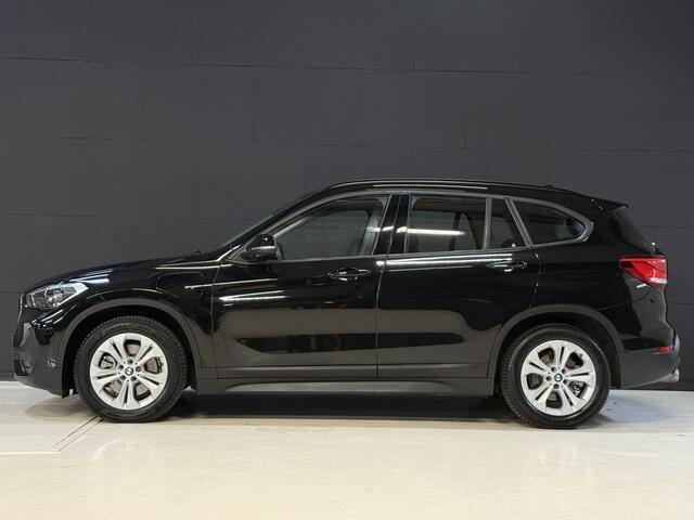 BMW X1 xDrive25e | NL auto | Leder | Carplay | Head-Up | Stoelverwarming | Full LED | Dealer onderhouden