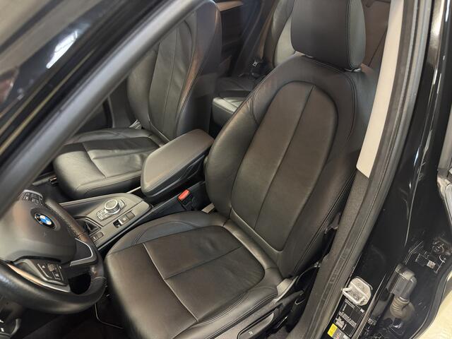 BMW X1 xDrive25e | NL auto | Leder | Carplay | Head-Up | Stoelverwarming | Full LED | Dealer onderhouden