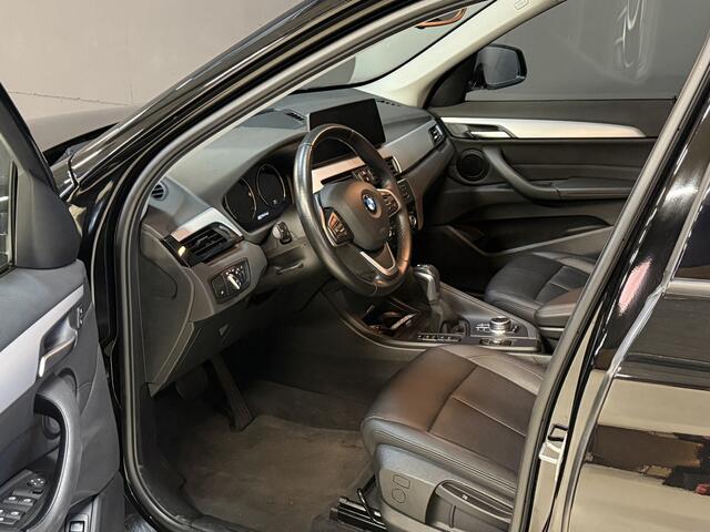 BMW X1 xDrive25e | NL auto | Leder | Carplay | Head-Up | Stoelverwarming | Full LED | Dealer onderhouden