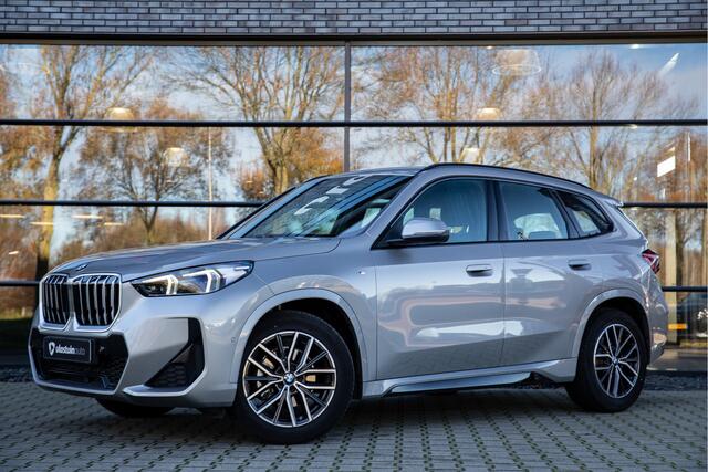 BMW X1 sDrive18i M-sport , Draadloze lader, Keyless entry, Achteruitrijcamera,