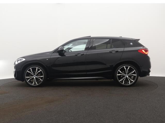 BMW X2 sDrive18i Executive Edition | Panorama | Performance Stoelen | 19 '' |