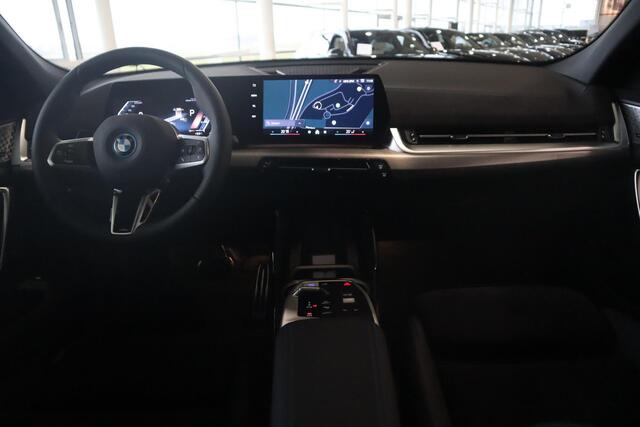BMW X2 iX2 xDrive30 M Sportpakket | Premium pack | Elektr. Trekhaak
