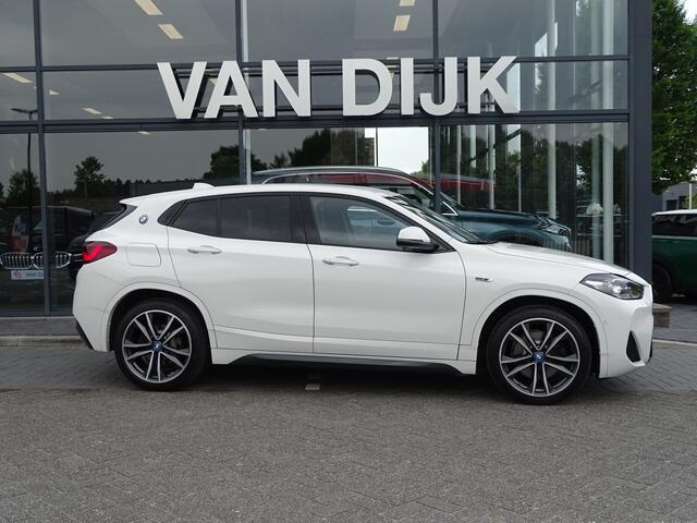 BMW X2 xDrive25e Exe. M-Sportpakket Sportstoelen Ada. LED Navigatie Extra-Getintglas Park-Ass. 19''LM Velgen