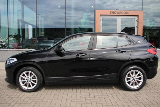 BMW X2 sDrive18i Executive | Leder | Achteruitrijcamera | Navi |