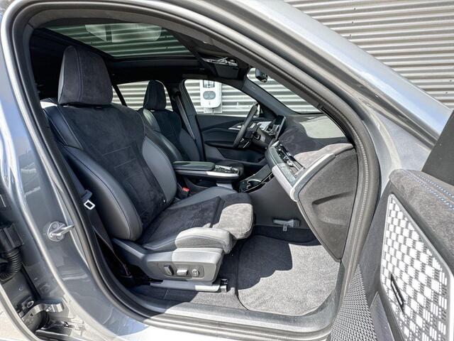 BMW X2 iX2 xDrive30 M Sportpakket Pro / Comfort Pack / Premium Pack / 20 Inch