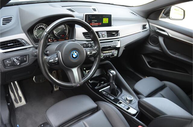 BMW X2 xDrive25e M-Sport Pano | a.Camera | Carplay | 19'' LMV | Leer | Stoelverwarming | Getint glas