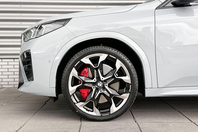BMW X2 sDrive20i M Sportpakket Pro / Innovation Pack / Comfort Pack / Panoramadak / Trekhaak