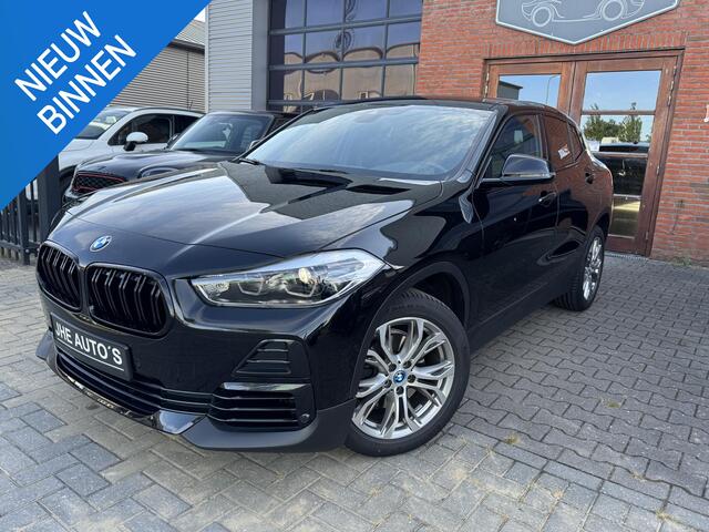 BMW X2 sDrive18i Executive | Stoelverwarming | Sportstoel | Elektrische Achterklep en meer!
