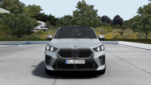 BMW X2 sDrive20i High Executive M Sport Automaat / Panoramadak / Sportstoelen / Adaptieve LED / M Adaptief onderstel / Parking Assistant Plus / Head-Up / Comfort Access