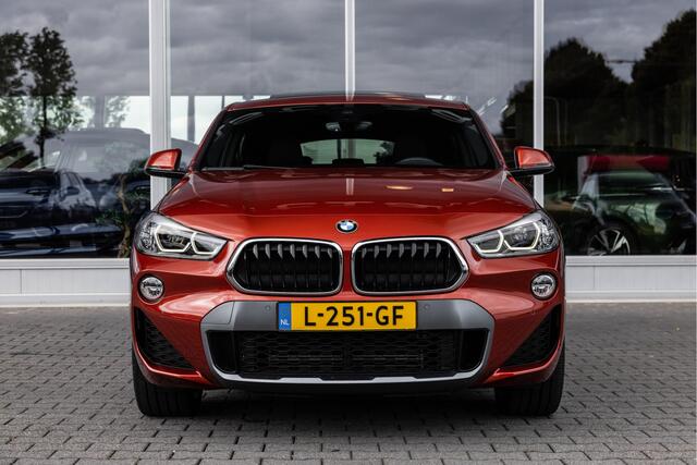 BMW X2 sDrive20i High Executive M-Sport | Pano | 20" | LED