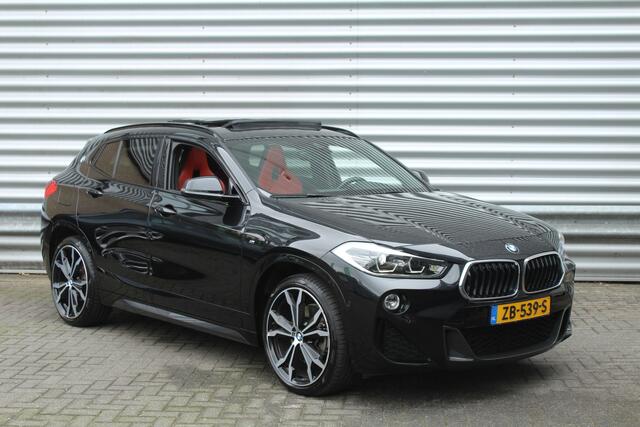 BMW X2 sDrive20i High 192pk Executive AUTOMAAT NL-Auto NAP 1e Eigenaar Panoramadak Clima Cruise Navi HUD El. Klep Trekhaak 1800kg
