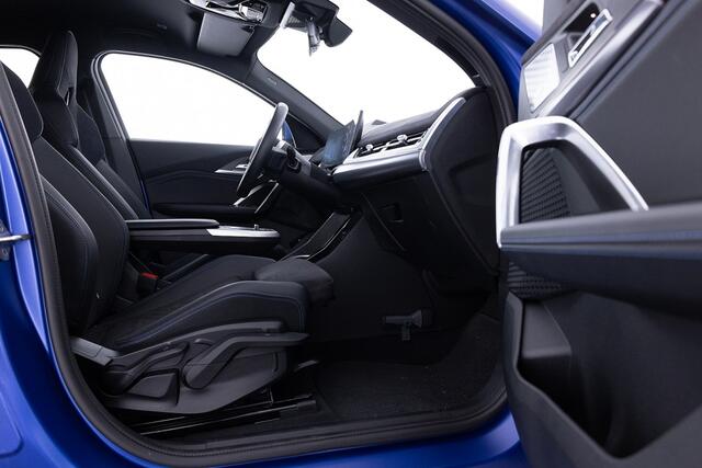 BMW X2 iX2 eDrive20 67 kWh M-Sport | Head-Up | harman/kardon **Dinsdag 30 SEPT. GESLOTEN IVM TEAMBUILDING-DAG**