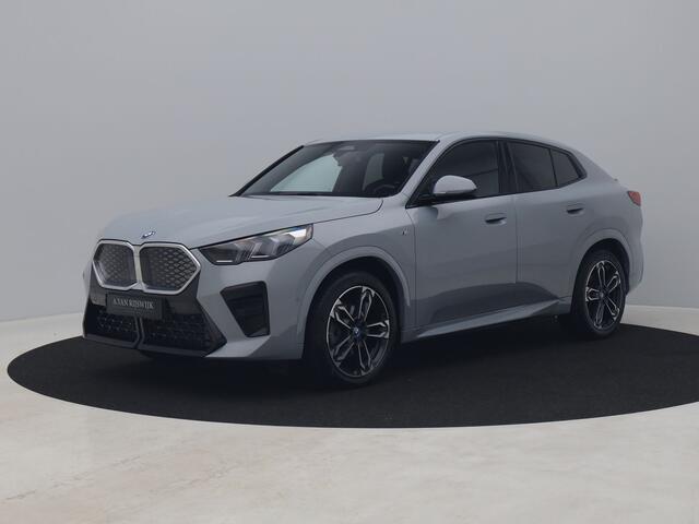 BMW X2 iX2 eDrive20 67 kWh M-Sport | LED | CAMERA | STOELVERWARMING