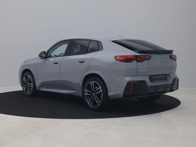 BMW X2 iX2 eDrive20 67 kWh M-Sport | LED | CAMERA | STOELVERWARMING