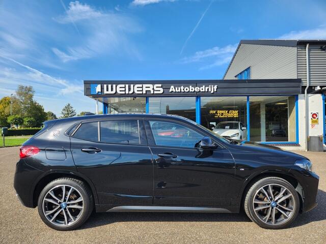 BMW X2 xDrive25e High Executive M-sport, Panorama, Harman kardon, Sportstoelen