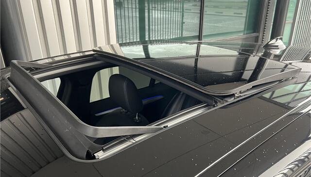 BMW X2 xDrive20i High Executive | M-SPORT | SCHUIF/KANTELDAK | NAVI XL | ADAPTIVE CRUISE CONTROL | LMV 19'' | CLIMATE CONTROL | PDC | STOELVERWARMING | LED | ELEKTR. ACHTERKLEP | BLUETOOTH