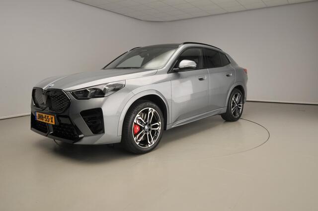 BMW X2 iX2 eDrive20 M-Sportpakket / Trekhaak / Panoramadak / Harman-Kardon / Getint glas / Alu wielen 19 inch