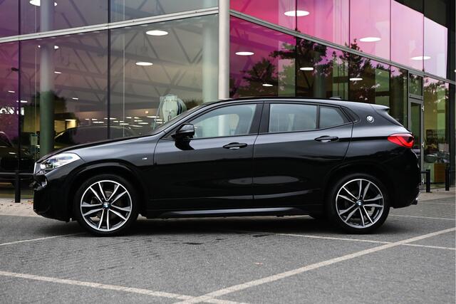 BMW X2 sDrive18i High Executive M Sport Automaat / Sportstoelen / Stoelverwarming / LED / Cruise Control / 19" LMV