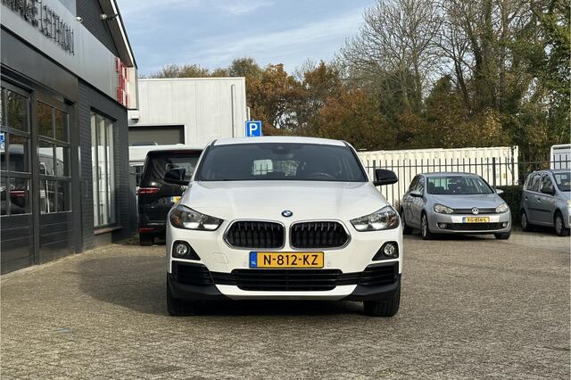 BMW X2 sDrive20i 192PK 4 cilinder | High Executive | Keyless | Head up display