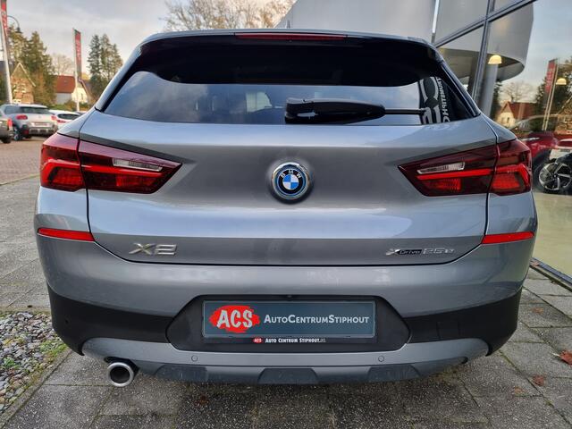 BMW X2 xDrive25e High Executive | Fabr.garantie 07-2026 | Panorama | Leder | 22dkm!