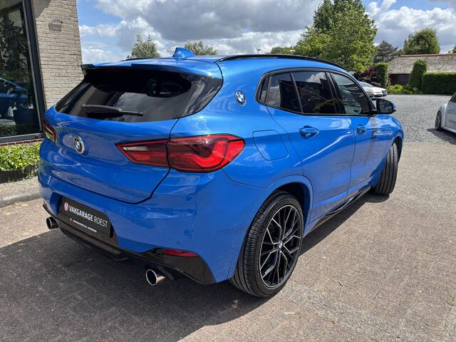 BMW X2 sDrive20i Exec. Edition M-Pakket Automaat Panoramadak / Sport-int. / Camera