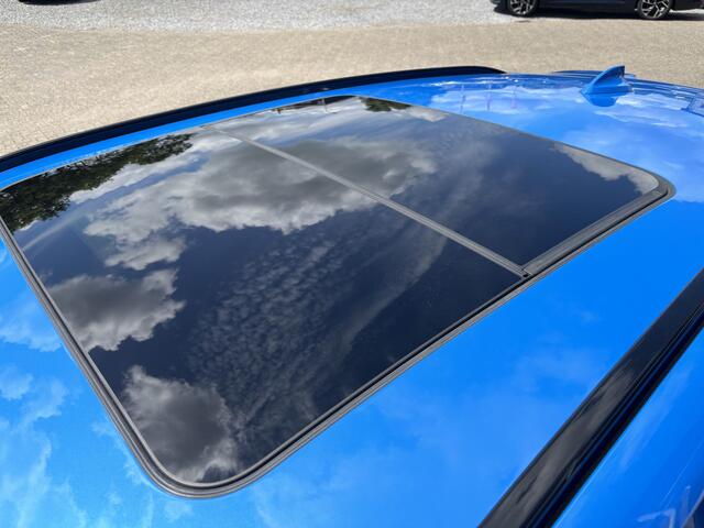 BMW X2 sDrive20i Exec. Edition M-Pakket Automaat Panoramadak / Sport-int. / Camera