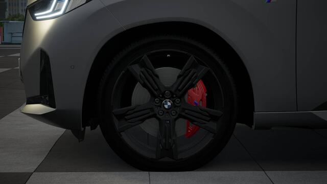 BMW X3 20 xDrive M Sport Automaat / Panoramadak / Trekhaak / Sportstoelen / Parking Assistant Plus / Adaptieve LED / Comfort Access