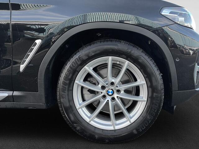 BMW X3 xDrive20d 190 PK ACC Live Cockpit Sportstoelen Harman Kardon Stoelverwarming Stuurverwarming 18 Inch