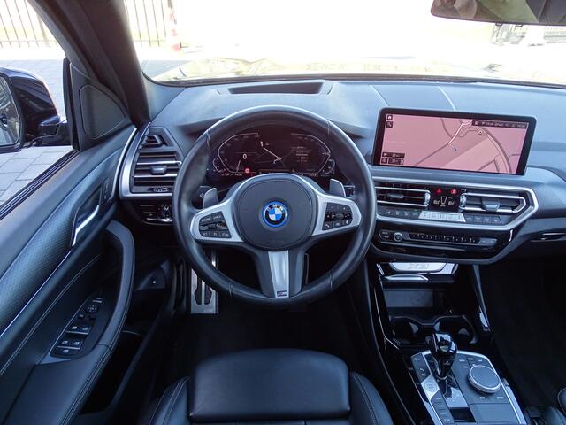 BMW X3 xDrive30e High Exe M-Sportpakket Elek-trekhaak Pano-Dak Laserlicht Cockpit Plus Head-up HiFi Driv.Ass. Comforttoegang 19"LM Velgen