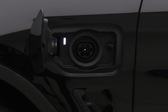 BMW X3 xDrive30e | Active Cruise Controle | Camera | M-Sportstuur | Stoelverwarming | Hifi