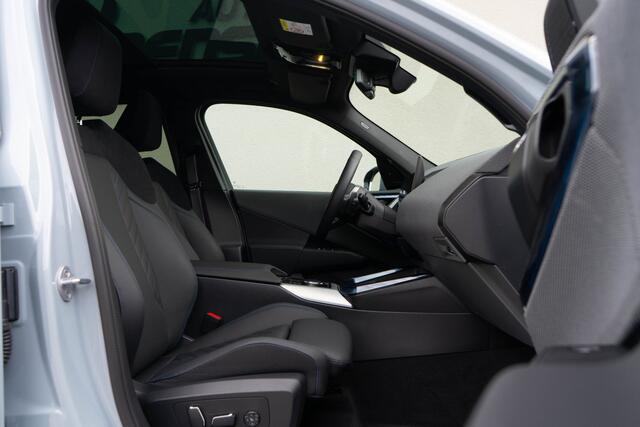 BMW X3 30e xDrive / M- Sport/ Standkachel/ Live Cockpit/ Adaptive Cruise Control/ Panoramadak/ 220kW (220PK)