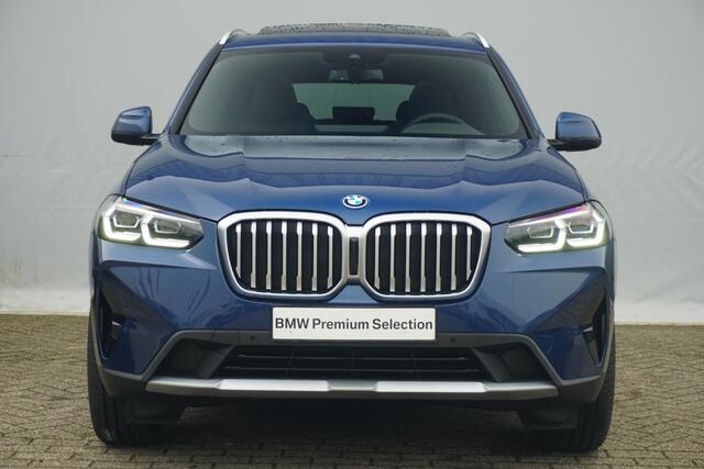 BMW X3 xDrive30e 20'' / Panoramadak / Elektrisch verstelbare stoelen / Trekhaak / HiFi System