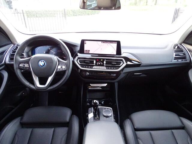 BMW X3 xDrive30e Executive Elek.Trekhaak HiFi Cockpit-Plus Sportstoelen Led PDC 19" LM Velgen